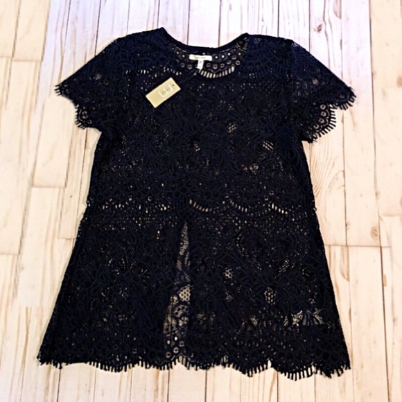 Maurice’s Lace Tee - Picture 4 of 7